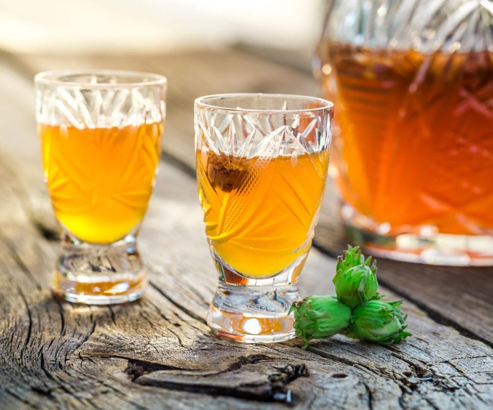 Likier z orzechów laskowych