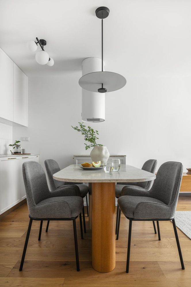 Klimatyczne mieszkanie na Saskiej Kępie - projekt Decoroom