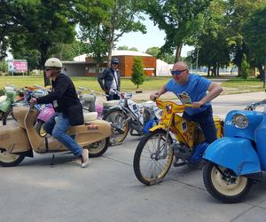 Osy kręciły kółka na stadionie żużlowym w Lesznie. Ogólnopolski zlot skuterów Osa Osieczna-Leszno 