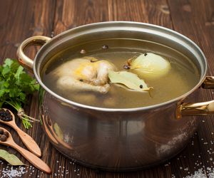 Staropolski rosół po liftingu. Odświeżyliśmy siedemnastowieczny przepis – efekt przerósł oczekiwania