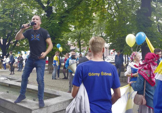 Obrazki z marszu górnośląskich autonomistów