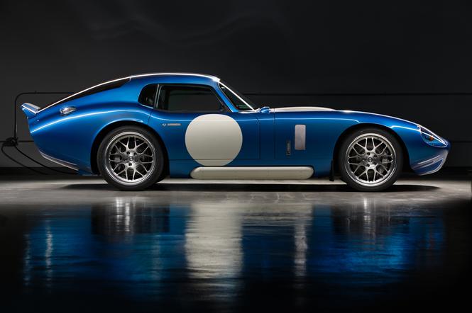 Renovo Coupe