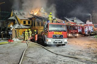 Wielki pożar w Bukowinie Tatrzańskiej. Ponad 100 strażaków gasiło ogień