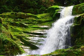 Wodospad Kamieńczyka w Szklarskiej Porębie na Dolnym Śląsku. Trasa, bilety, godziny otwarcia. Czy można z psem?