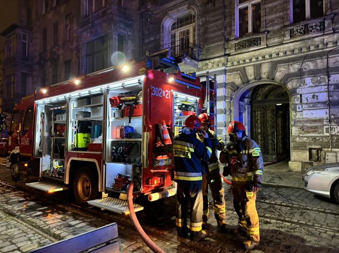 Pożar kamienicy w centrum Łodzi