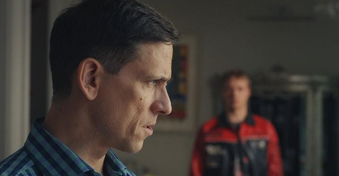 M jak miłość odc. 1876. Walat (Szymon Mysłakowski), Dominik (Bartosz Surówka)