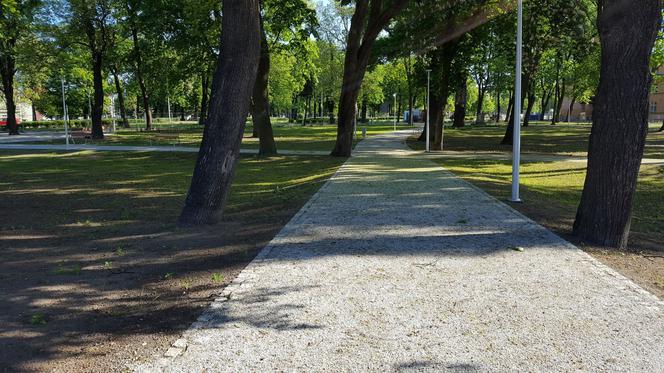 Park Jonstona gotowy, ale nadal zamknięty dla mieszkańców