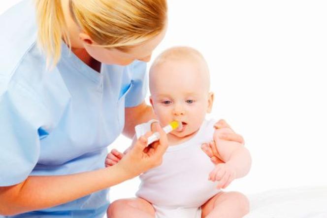 Kurs podawania leków - jak podawać lekarstwa niemowlęciu?