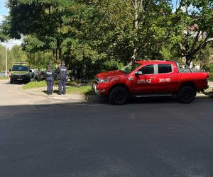 Broń i materiały wybuchowe w mieszkaniu. Konieczna ewakuacja bloku w Olsztynie