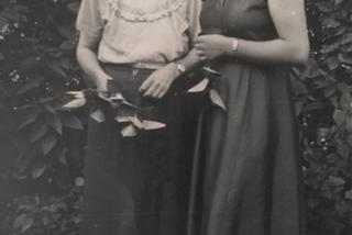 Dzień zaczyna od koniaku