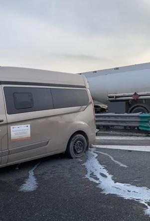 Poważny wypadek na trasie S12 pomiędzy Piaskami a Zamościem. Pięć osób w szpitalu