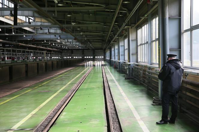 Gdzie śpią pociągi warszawskiego metra? Odpowiedź jest bardziej zaskakująca niż ci się wydaje