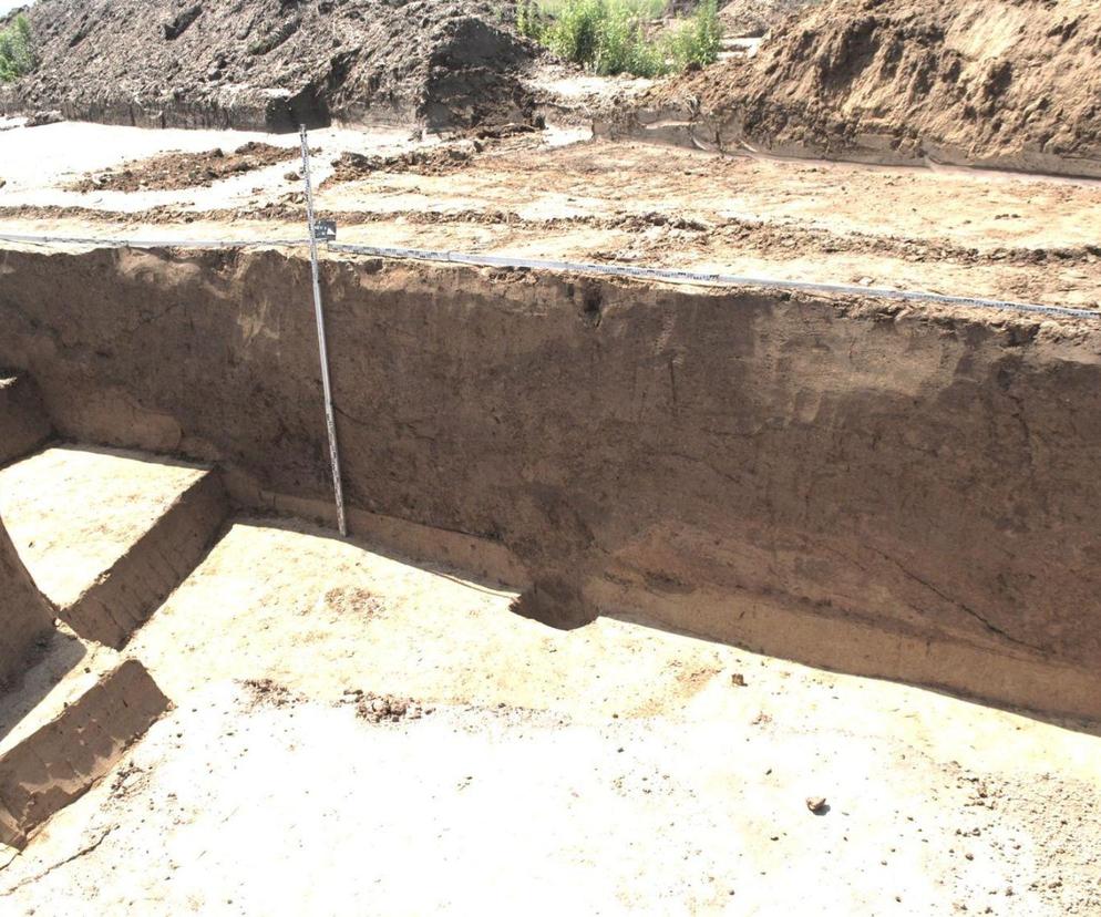 Pozostałości po Twierdzy Kraków odkryte podczas badań archeologicznych przy budowie S52
