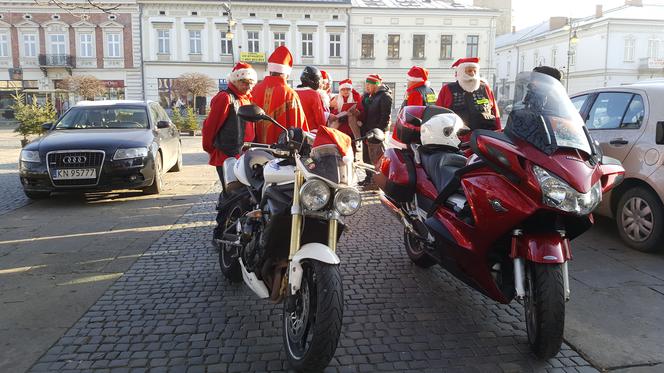 Czy św. Mikołaj jeździ na motocyklu? Tak i to nie jeden!