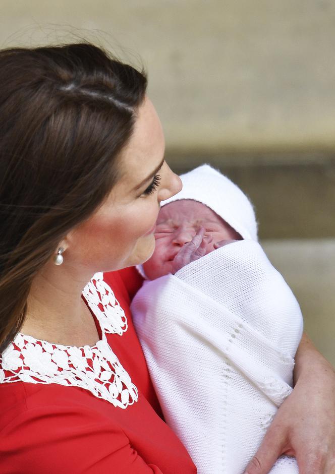 Kate Middleton pokazała trzecie royal baby 