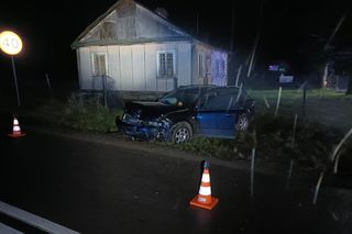 Pijany kierowca bez uprawnień doprowadził do czołowego zderzenia