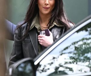 Roxie Węgiel -  tajemniczy fotelik w limuzynie