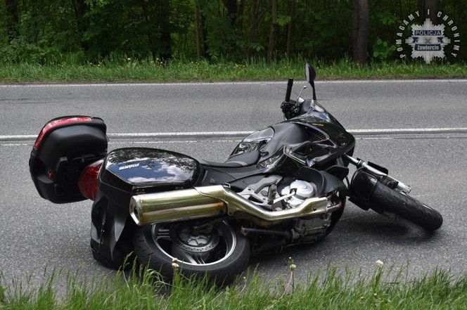 Ciągowice. Nie żyje 42-letni motocyklista. Wpadł pod nadjeżdżającą skodę
