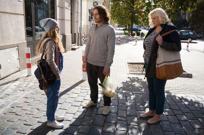 2XL odcinek 12. Robert Wielgosz (Piotr Stramowski), Agata (Elżbieta Romanowska)