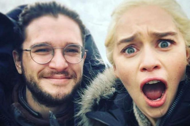 Emilia Clarke - Instagram szokuje, bo Daenerys z Gry o Tron jest... brunetką!