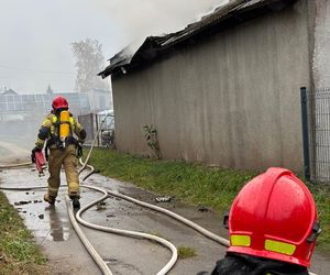 Pożar garażu przy ul. Gruszowskiej w Dąbrowie Tarnowskiej