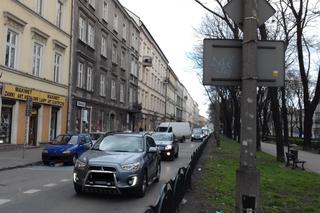 Kraków: Zderzenie dwóch aut na Dietla. Centrum miasta było nieprzejezdne