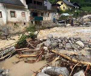 Armagedon pogodowy w całej Polsce, także w woj. śląskim. Zalane posesje, ulice, zerwane mosty. W Słowenii są ofiary śmiertelne