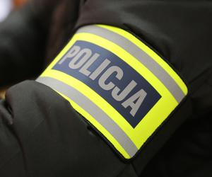 Pacjent szpitala psychiatrycznego uciekł z karetki. Zauważył go policjant po służbie 