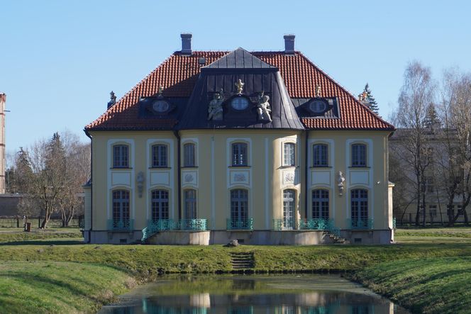 Pałace Branickich w Polsce