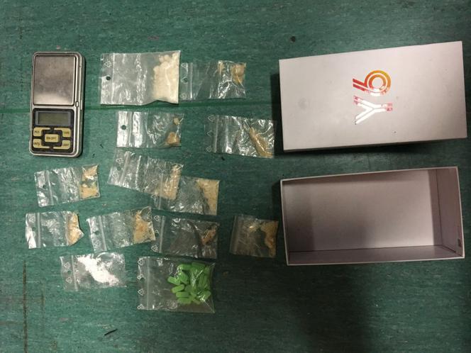 Znaleziono ponad kilogram narkotyków