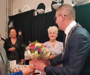 Kilkanaście par świętowało w Lesznie złote gody