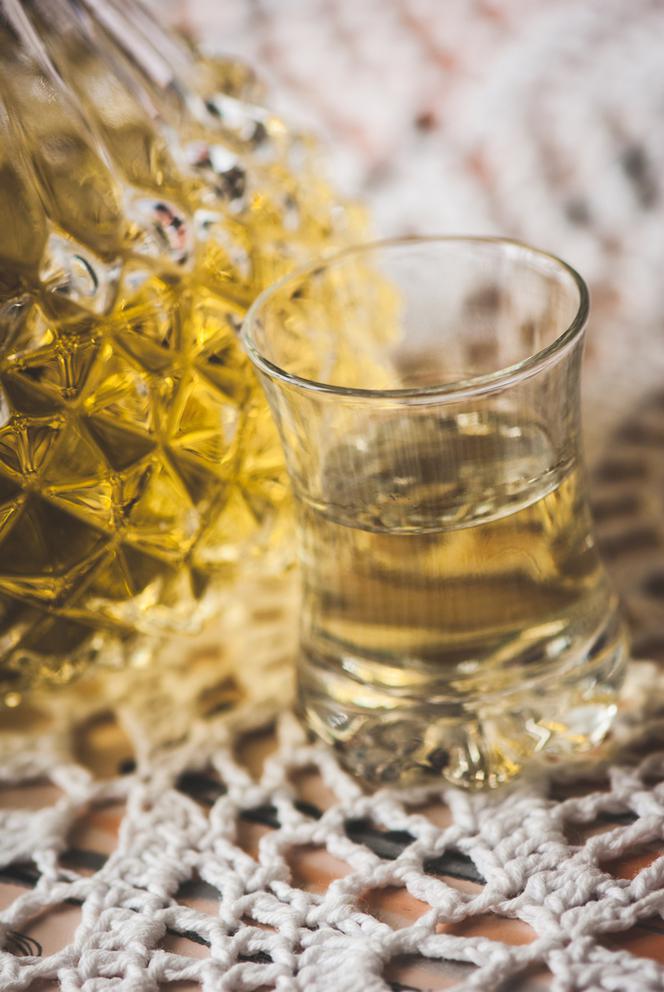 Likier benedyktyński - sprawdzony przepis na ziołowy trunek