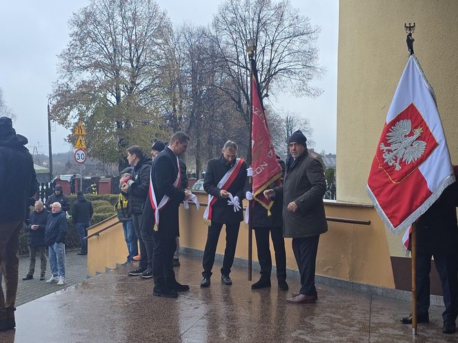 Pogrzeb Jana Furtoka w Katowicach. Tłumy kibiców i działaczy żegna legendę GKS Katowice