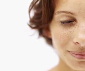 PRZEBARWIENIA skóry - skąd się biorą i jak się ich POZBYĆ?