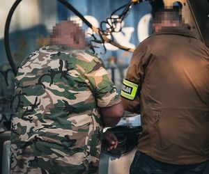 Potężne uderzenie w mafię śmieciową na Śląsku. Zamiast utylizować, zakopywali tony śmieci w Piekarach Śląskich
