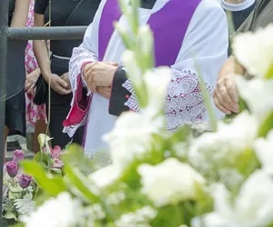 Gdańsk: Skandaliczne zachowanie księdza na pogrzebie