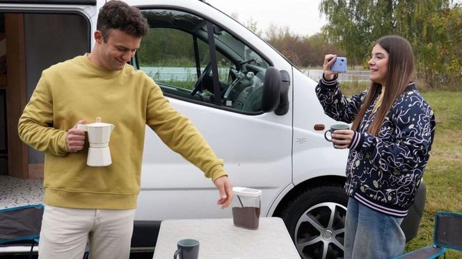 Barwy szczęścia odc. 3148. Agata (Natalia Zambrzycka), Ignacy (Olaf Staszkiewicz)