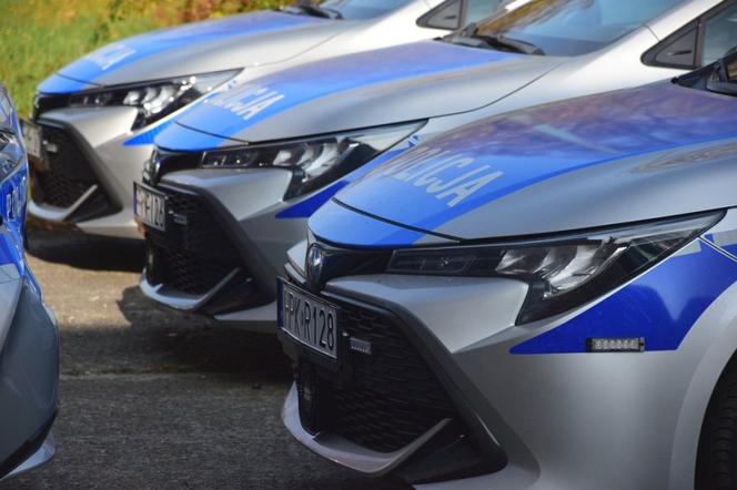 Hybrydowe Toyoty - nowe radiowozy w Rzeszowie