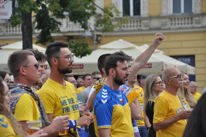 Barlinek Industria Kielce w finale Ligi Mistrzów! Feta w strefie kibiców po zwycięstwie nad Paris Saint-Germain