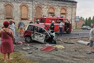Tragiczny wypadek w Krzepicach. Zginęła pasażerka mini cara