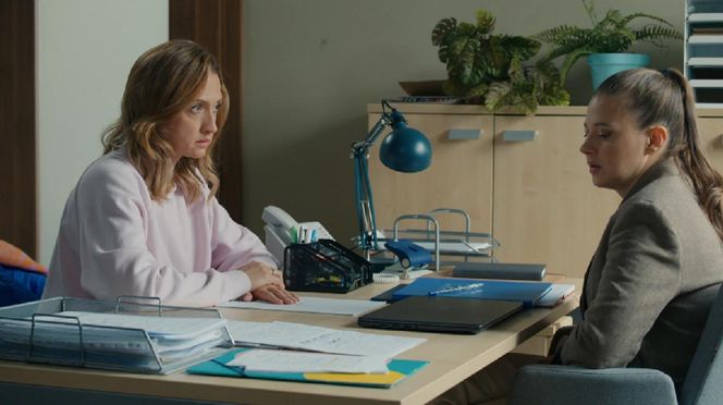 Barwy szczęścia, odcinek 3176. Asia (Anna Gzyra), Gabrysia (Marta Juras)