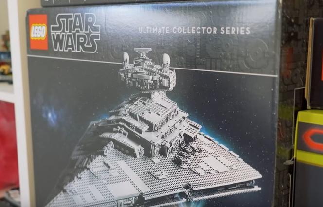 Tak mieszka szef FAME MMA! Krzysztof Rozpara ma pokój z LEGO 