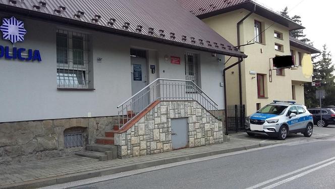 Trzciana. Policyjna "koperta" tuż przy przejściu dla pieszych. Mamy wyjaśnienia mundurowych