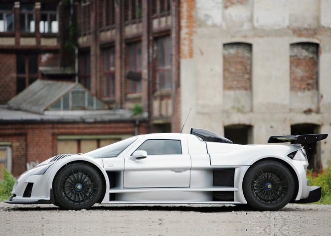 Gumpert Apollo