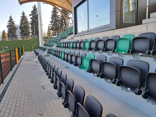 Stadion w Starachowicach gotowy. Kiedy na murawę wybiegną piłkarze?