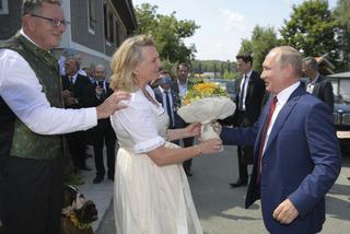 Vladimir Putin i Karin Kneissl 