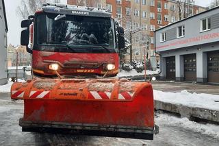  W powiecie braniewskim zima nie odpuszcza. Strażacy mają ręce pełne roboty