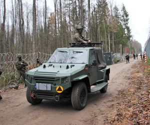 Pojazd 4x4 Żmija na granicy z Białorusią