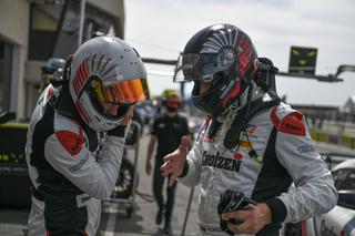 Duet Piotr i Antoni Chodzeń powrócili do GT4 European Series z nowym samochodem Toyota Supra GT4 