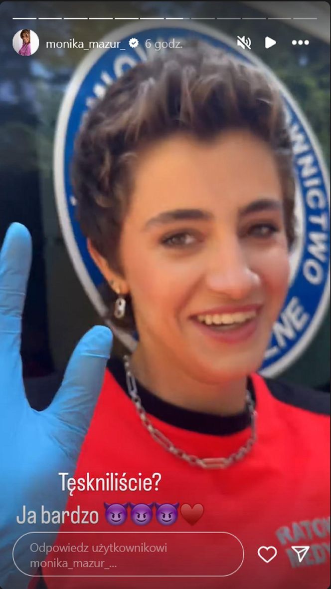 Na sygnale na planie. Karolina (Klaudia Janas)